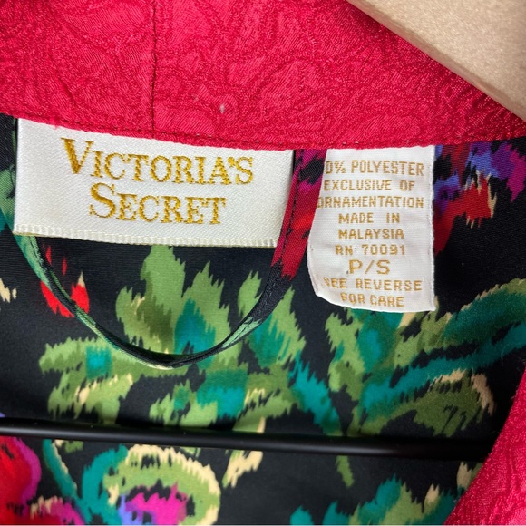 VICTORIA'S SECRET Vintage Floral Belted Long Robe size PS - Picture 5 of 5
